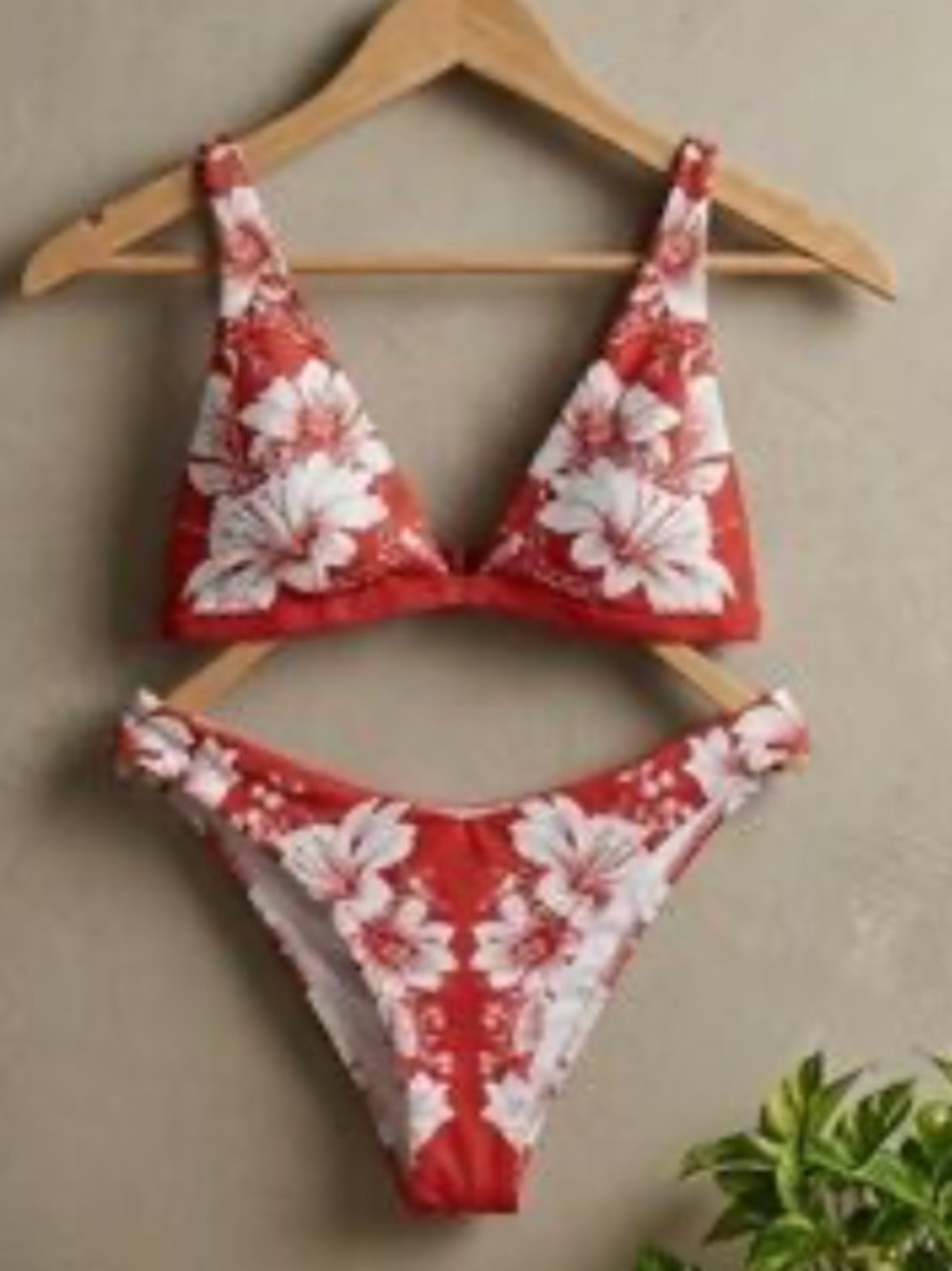 FARM Rio
Floral Chains Bikini Set - Picture 2 of 7